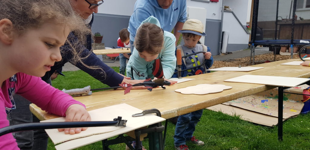 Türschilder basteln auf Kindergeburtstagen